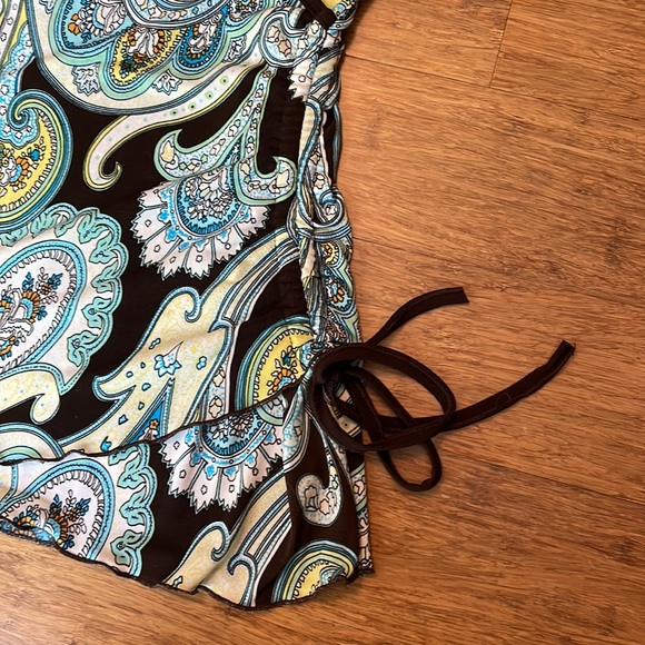 Cross over paisley top - Picture 4 of 6